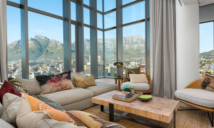 Bo'Kaap Apartamento | Penthouse with Postcard Views and Artistic Flair