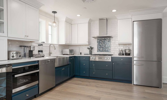 Plymouth Cultural District Apartamento | Penthouse with Private Roofdeck on Plymouth Harbor