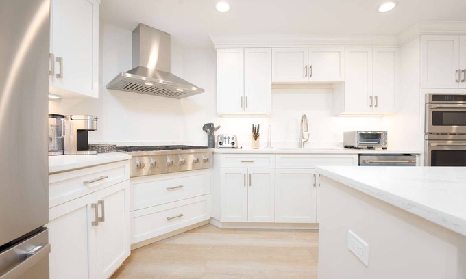 Plymouth Cultural District Apartamento | Penthouse with Private Roofdeck on Plymouth Harbor