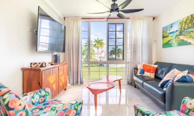 Montego Bay Condominio | Penthouse with Roof Top Terrace & Ocean View