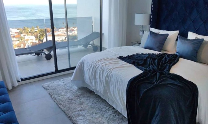 Manilva Apartamento | Penthouse with stunning sea views-ideal for remote working