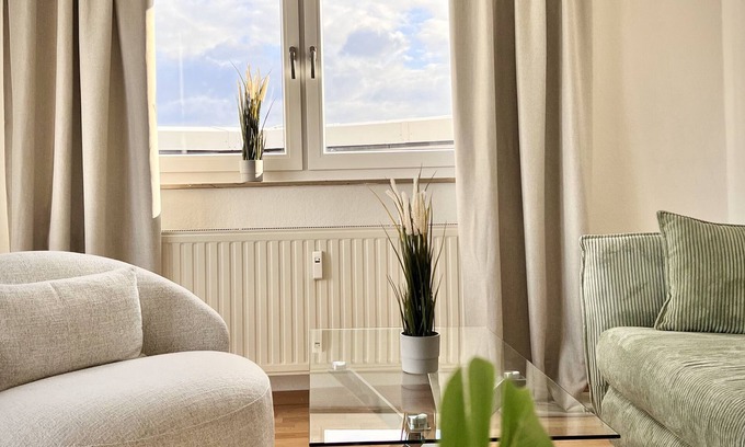 Herrenhausen Apartamento | Penthouse Wolkenplatz 55 sqm - roof terrace, free garage and WLAN, Smart TV