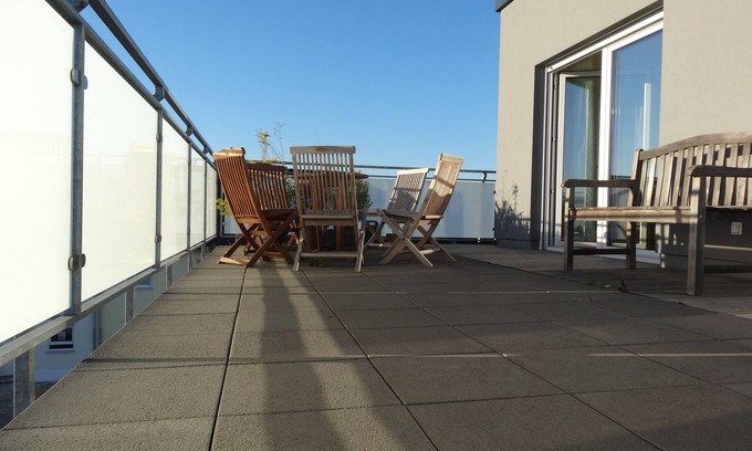 Usingen Apartamento | Penthouseferienwohnung mit Taunusblick