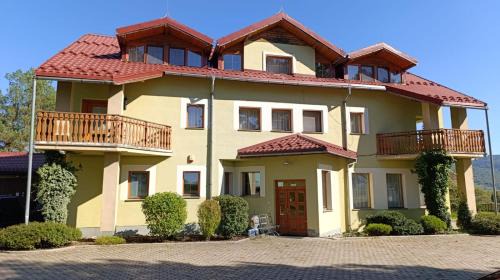 Zavadka nad Hronom Casa | Penzión Zlatá Rybka