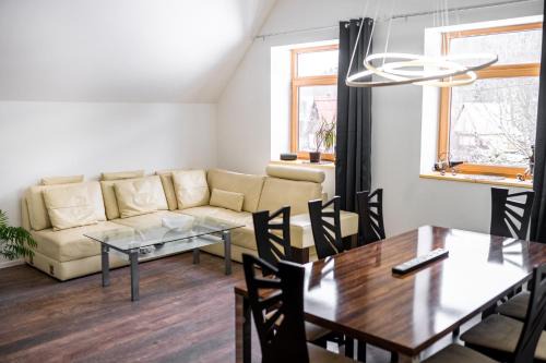 Horni Lhota Apartamento | Penzion a Restaurace v Zátiší