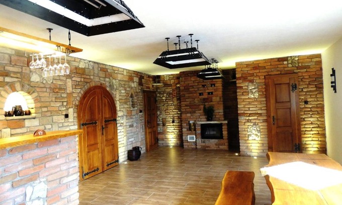 Brezi Casa | Penzion a Vinarstvi Vavricek