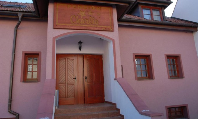 Mohelnice Casa | Penzion Charlie