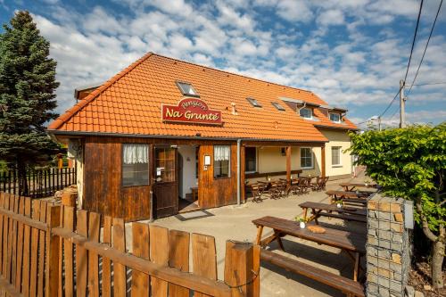 Vranov Casa | Penzion Na Gruntě