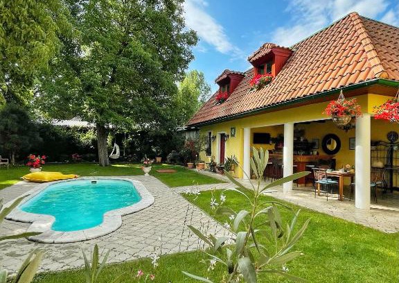 Nymburk Casa | Penzion Na Staré Poště