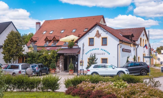 Jarosov nad Nezarkou Casa | Penzion Samorost