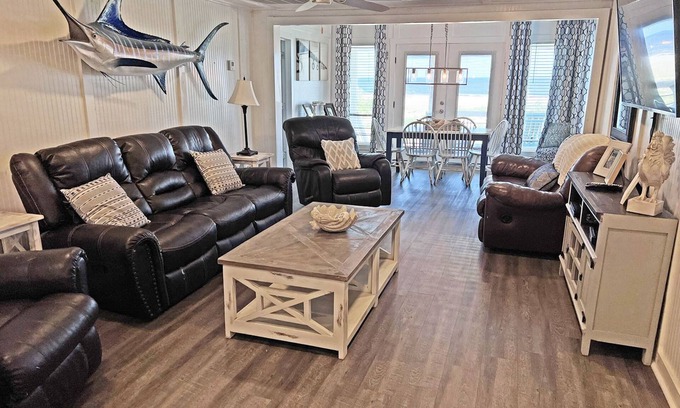Grand Isle Casa | Pepsi Camp - Beachfront - Island Realty