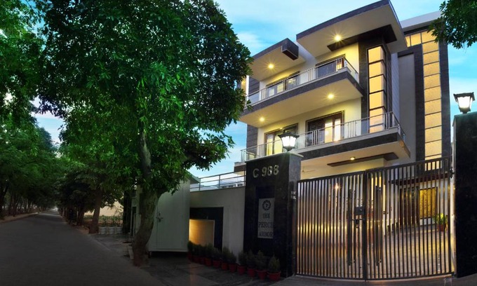 Sushant Lok Apartamento | Perch Arbor Suites