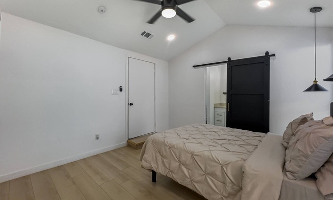 Arlington Casa | Perfect Arlington Midterm Rental