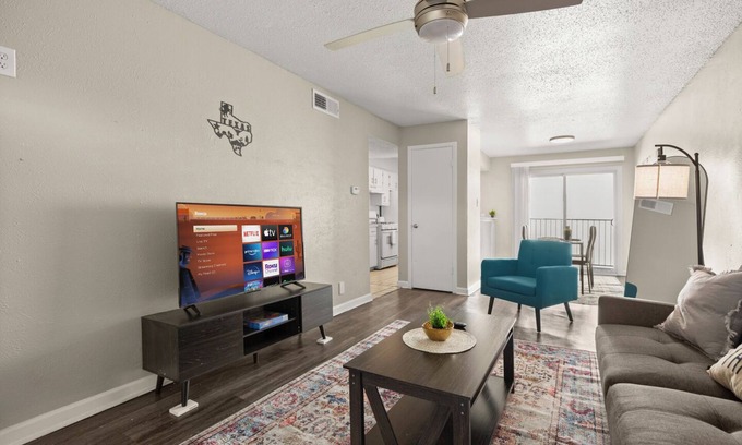 South Manchaca Apartamento | Perfect Austin Escape – 2BR Sleeps 6, Free Parking