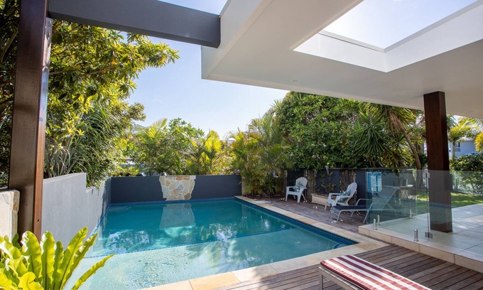 Casuarina Casa | Ubicación perfecta de Casuarina. Hermosa casa con piscina cerca de la playa y tiendas