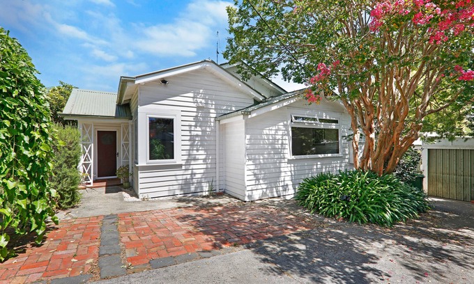 Healesville Casa | Perfect central location, beautifully renovated home with large garden