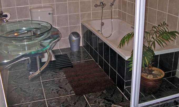Caledon Cabaña | Perfect cottage for a couple or a family with full DSTV and braai room.