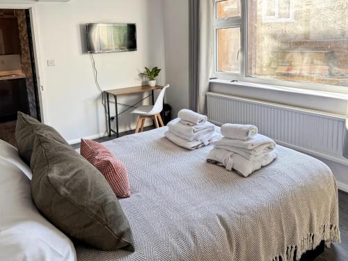 Woodingdean Casa | Perfect Couple Retreat To Relax With Hot Tubsauna