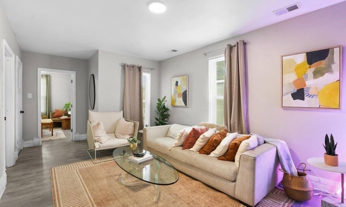 Mexicantown - Southwest Detroit Apartamento | 🎯 Perfect Detroit Launchpad Stylish 3BR with Chef's Kitchen & Fast WiFi
