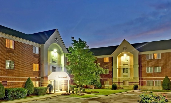 Brentwood Casa | Perfect for Groups! 4 Units with Full Kitchens, Pets are Welcome!