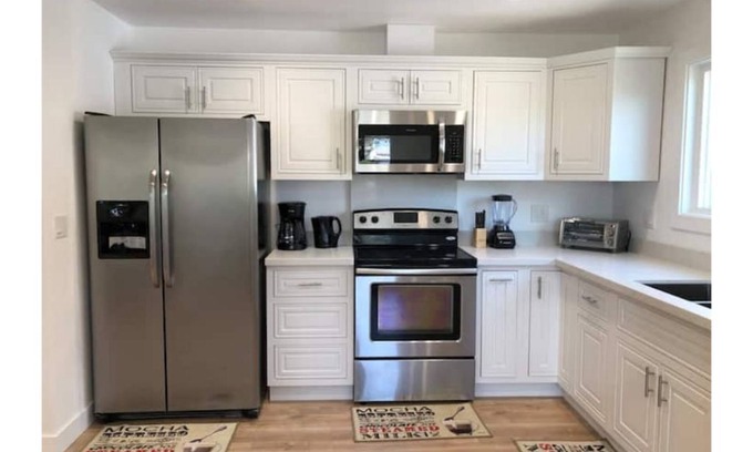 Castro Valley Casa | Perfect for Large Group sleeps 20!