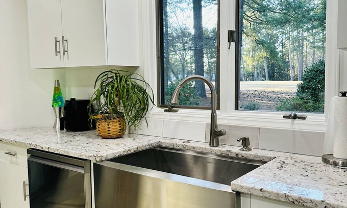 Pinehurst Casa | PLAYERS INQUIRE / US OPEN / 2 Fairways from Golf Complex / Private and Secluded