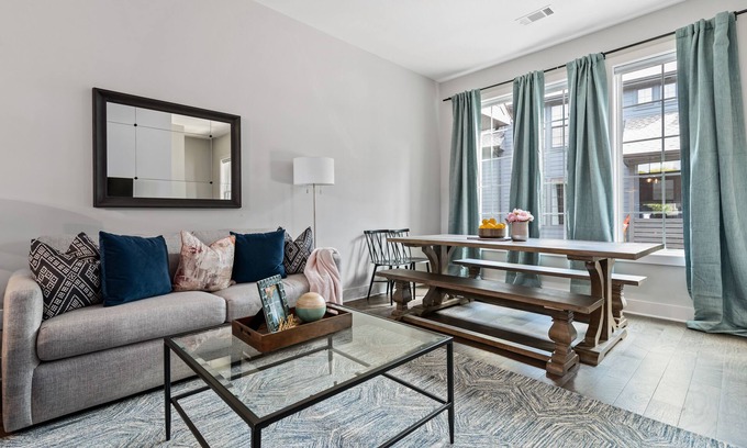 Historic Waverly Casa | Perfect Home to Hang Your Cowboy Hat for CMA Fest