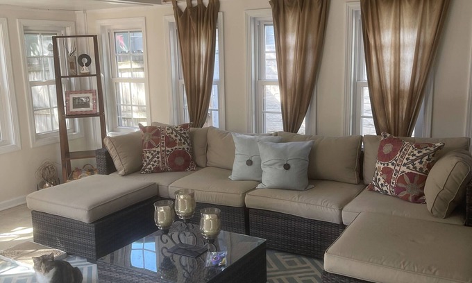North Kessler Manor Casa | Perfect house that’s located in the heart of Indy!