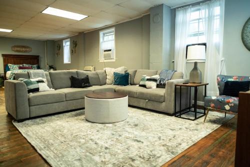 Pilot Mountain Apartamento | Perfect in Pilot Mtn-Unit 1 Walk to Downtown!