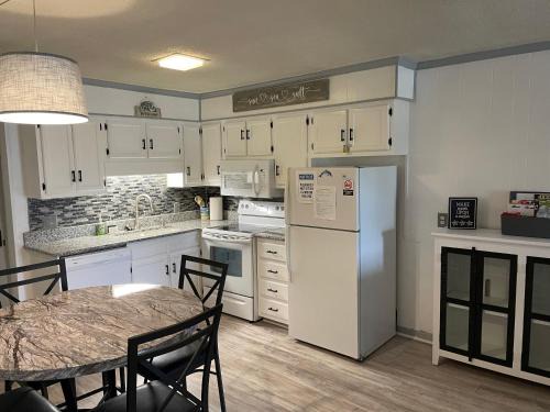 Myrtle Beach Apartamento | Perfect Location at the Beach! 1st floor Unit !