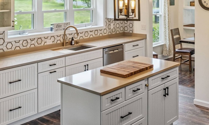 Hector Casa | Perfect location for exploring Seneca Lake!
