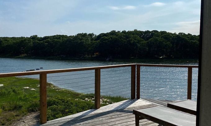 Clearwater Beach Casa | Mid-Century Waterfront House East Hampton retiro durante todo el año
