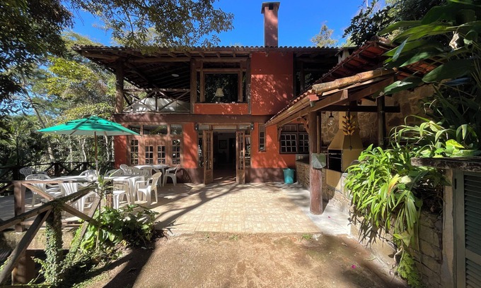 Araras Otro | Perfect retreat in Itaipava with 4 cozy chalets!