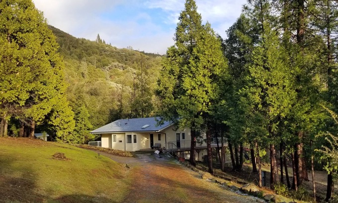 Mariposa Casa | Perfect Sierra-Yosemite mountain foothills retreat
