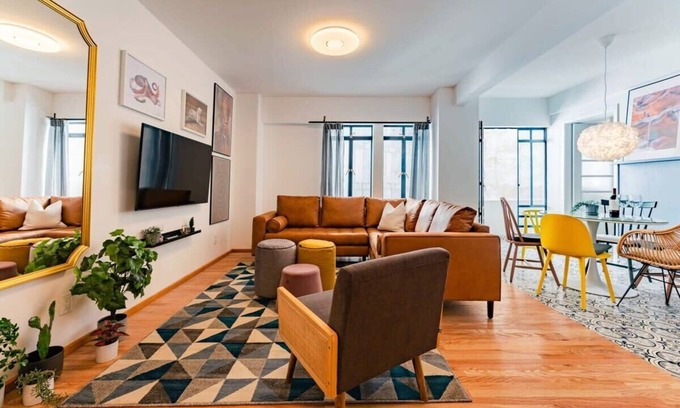 Hipodromo Condominio | Perfect Stay for Groups in Trendy La Roma Mexico!