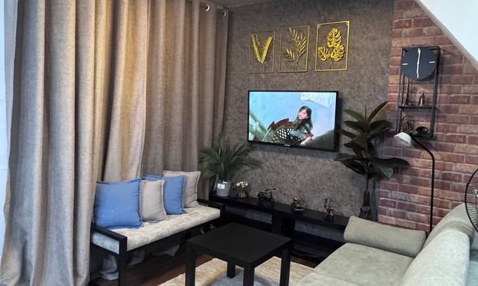 Subic Casa | Perfect Staycation for Family and Friends, near the Beach and Islands.