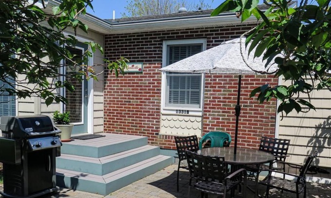 Village Green Casa | Perfectly Appointed Village Green Quad
