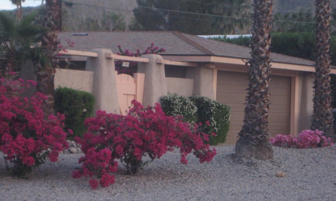 Cathedral City Cove Casa | Perfectamente ubicado, diversión, sol, estancia ... ¡Juega!