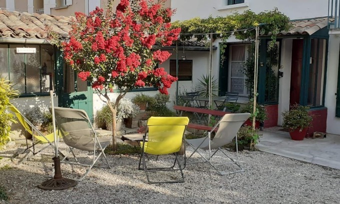 Pernes-les-Fontaines Apartamento | PERNES LA PROVENCALE