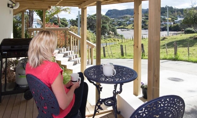 Whangarei Heads Apartamento | Boutique personalizado alojamiento frente al mar.