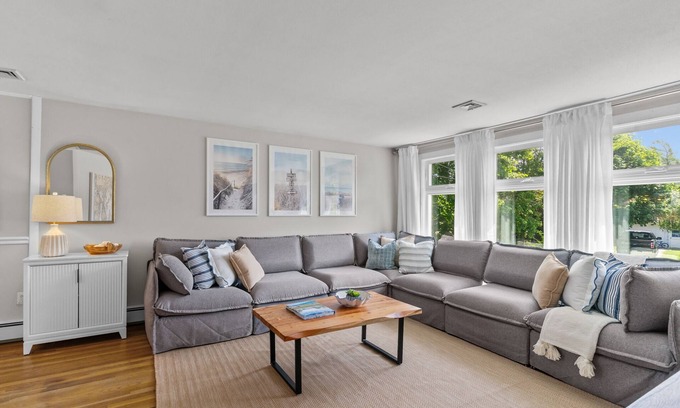 Middletown Casa | Pet & Family Friendly Home Close to Beaches!