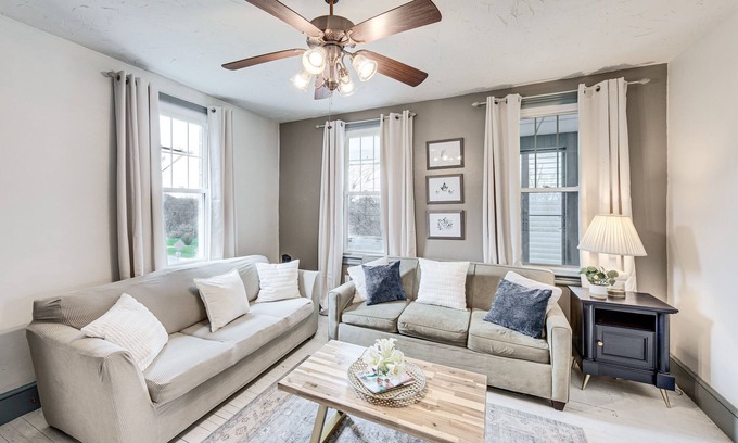 Rossville Casa | 14 Mi to Skiing: Dutch Country 'River Haven' Home