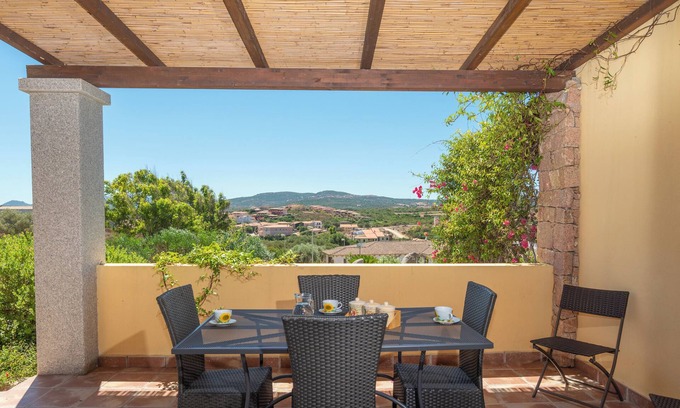 Santa Teresa di Gallura Villa | "Villa Baticle" con Wi-Fi, jardín y terraza; mascotas permitidas
