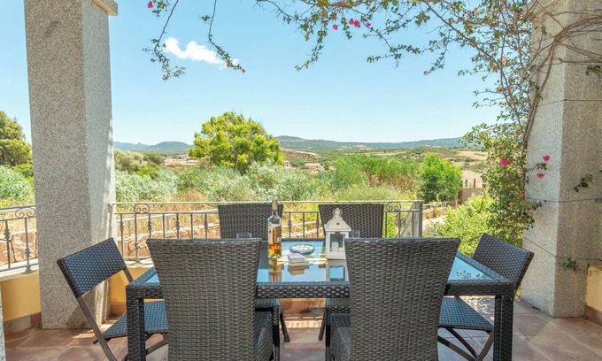 Santa Teresa di Gallura Villa | "Villa Diomede" con Wi-Fi, jardín y terraza; mascotas permitidas