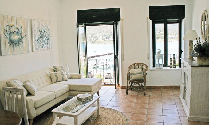 Port de la Selva Apartamento | Apartamento con vistas al mar, balcones y aire acondicionado; mascotas permitidas