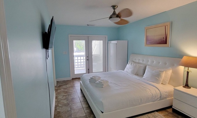 Palmetto Dunes Apartamento | Pet Friendly! 2/2 Sleeps 6,Just steps to the Beach & Back River