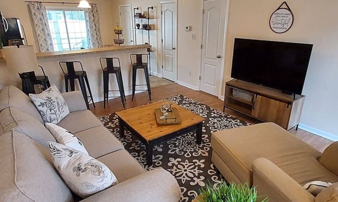 Westgate Casa | Pet Friendly 2 Bed Townhome in Carolina Forrest