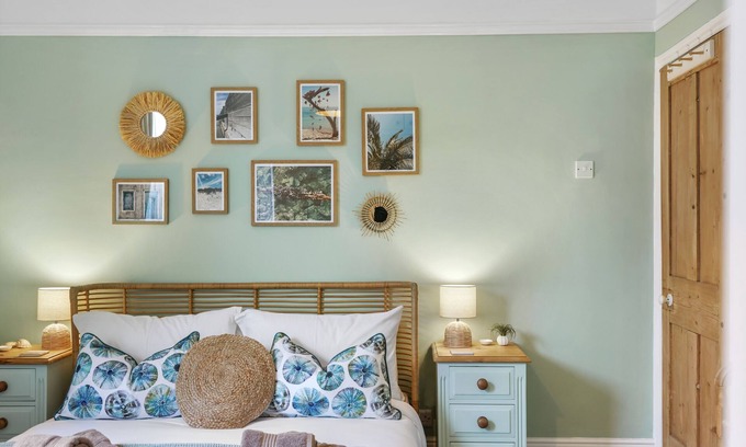 Portsmouth Cabaña | Pet Friendly 3 Bed House Southsea - NEW LISTING!!!