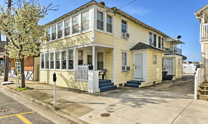 Wildwood Apartamento | Pet-Friendly Apartment in Wildwood Less Than 1 Mi to Beach