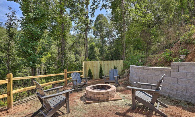Woodfin Cabaña | Pet-friendly Asheville Retreat w/ Hot Tub
